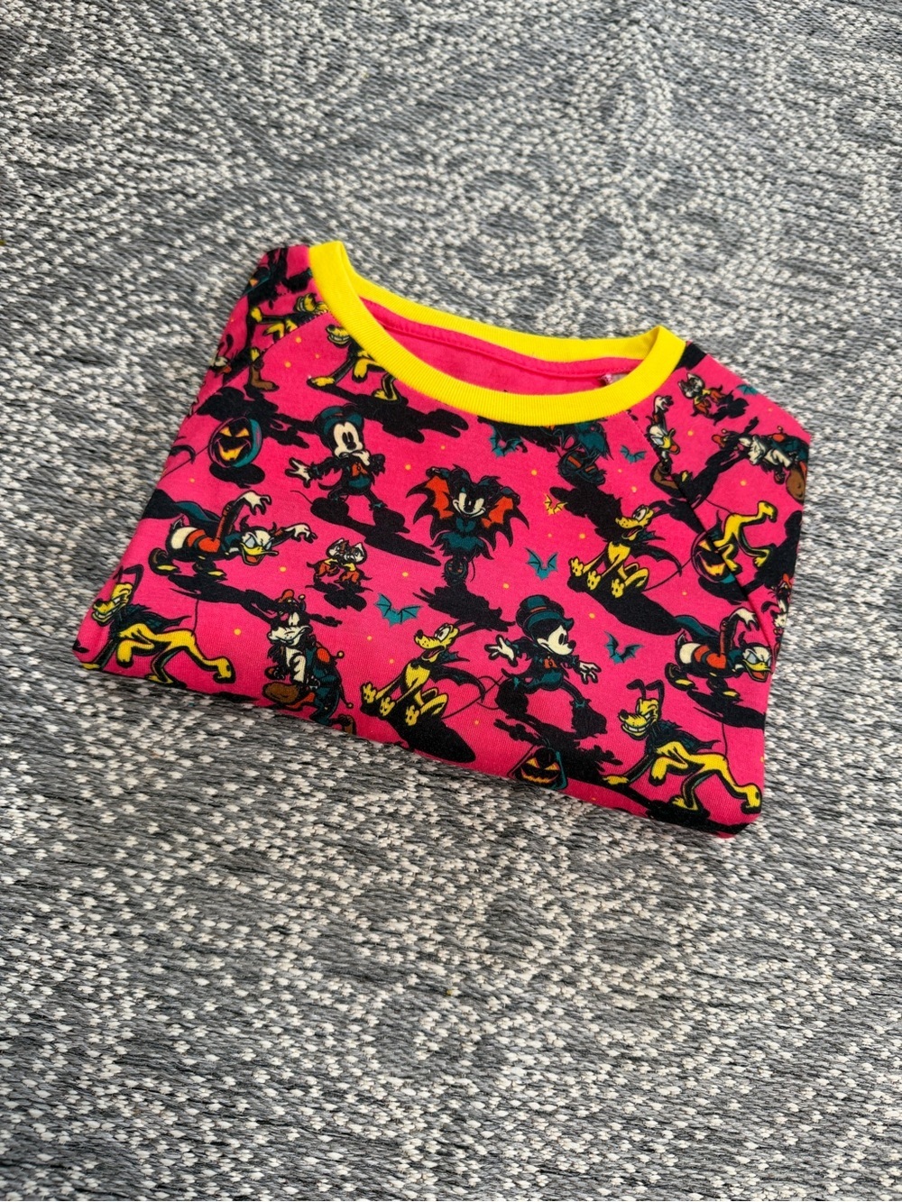 New Disney Girls' Mickey & Friends Halloween Neon Short-Sleeve Nightgown 11/12 - Picture 3 of 16